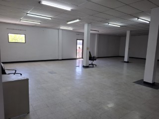 ให้เช่าอาคารอเนกประสงค์ (Multi-Purpose Building) ถ. อ่อนนุช (สุขุมวิท 77) ติดกับแยกต่างระดับอ่อนนุช - พัฒนาการ 3 ชั้น ชั้นละ 800 ตร.ม. แบ่งให้เช่า